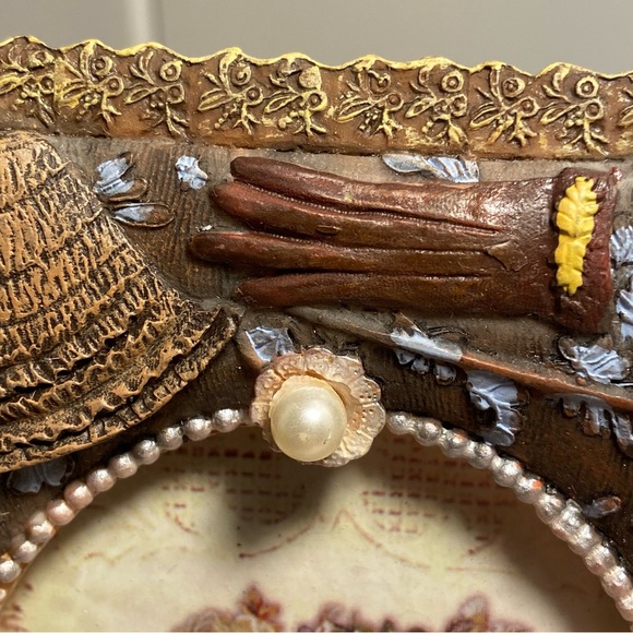 Vintage 90s Victorian outfit theme Resin Picture Frame 3D dress hat fan decor - Picture 10 of 16